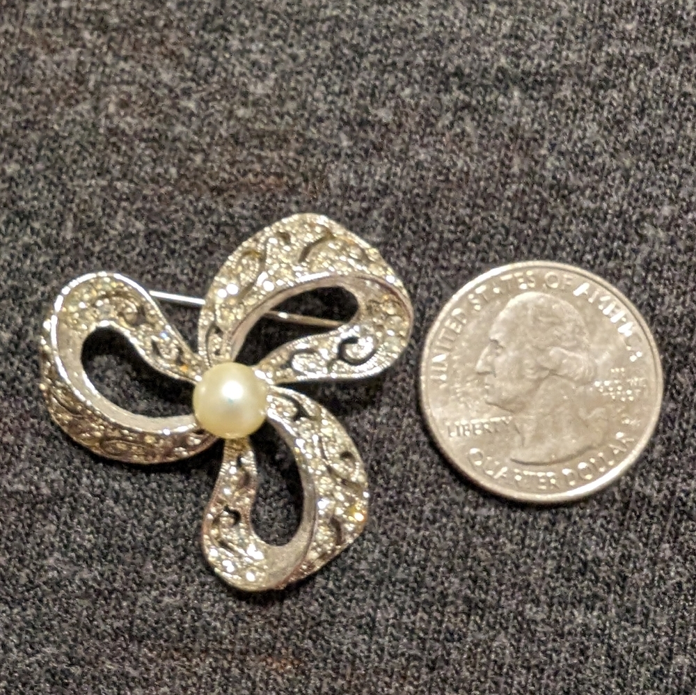 Vintage Brooch